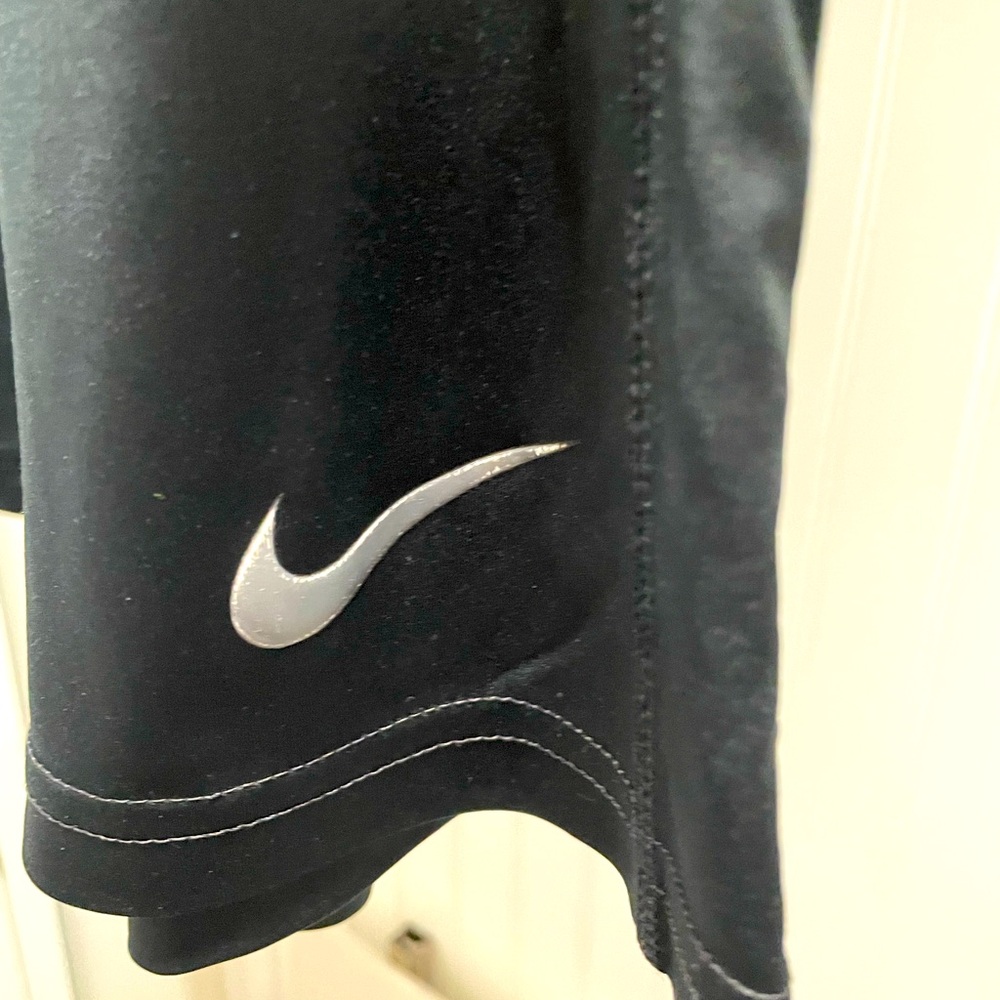Nike L Dry Fit training Shorts 22/23 outside leg , 10 inside leg
